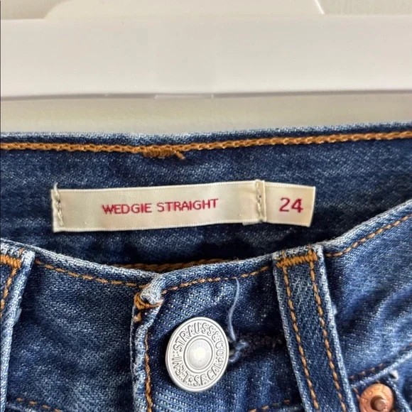 Levi’s premium wedgie straight jeans - Picture 6 of 12